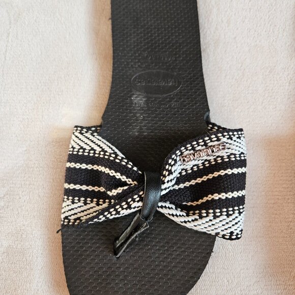 Havaiiana Sandals - Picture 2 of 6